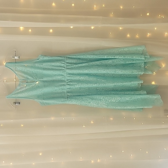 Mint green lace handkerchief dress size xl - Picture 6 of 8